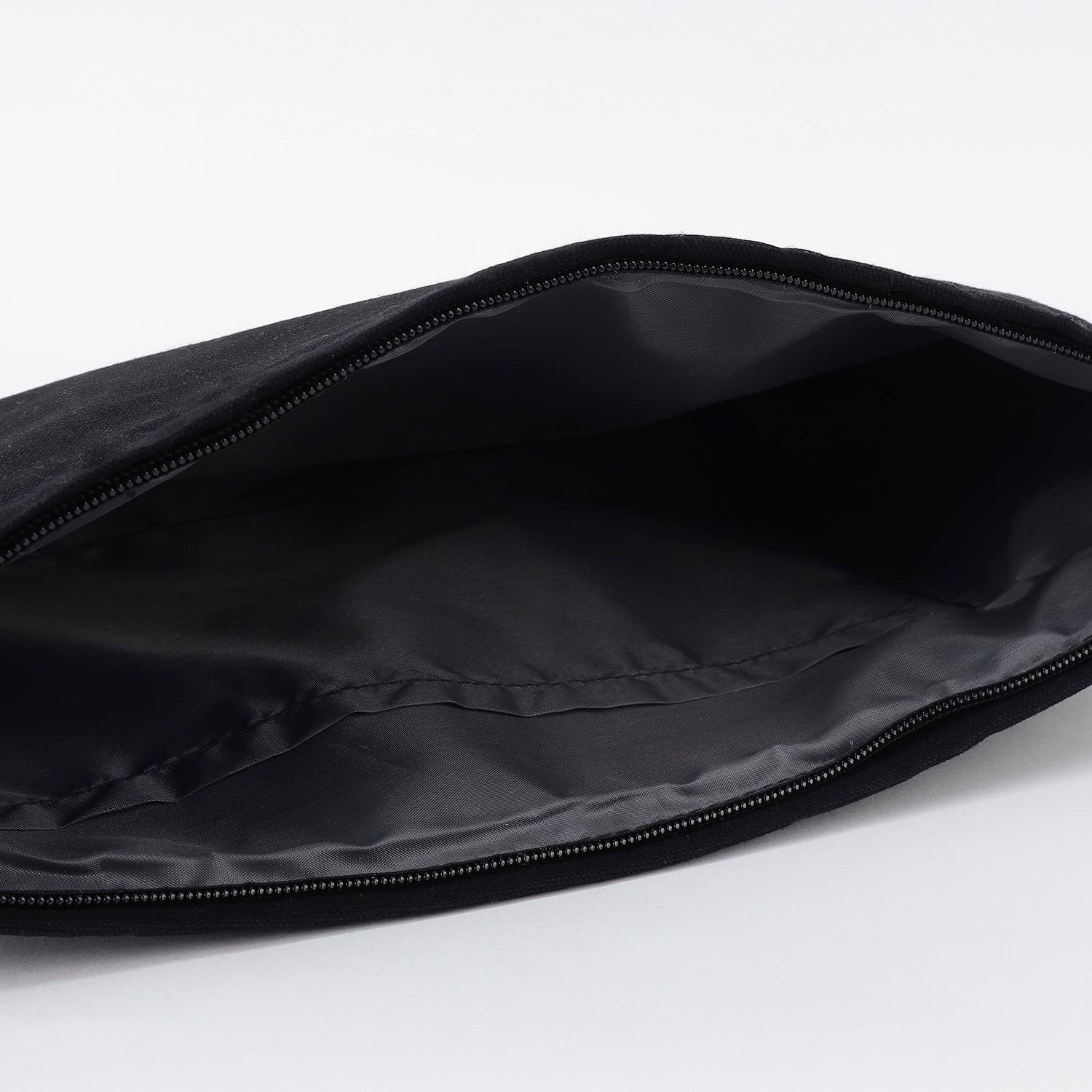 BLACK LAPTOP SLEEVE