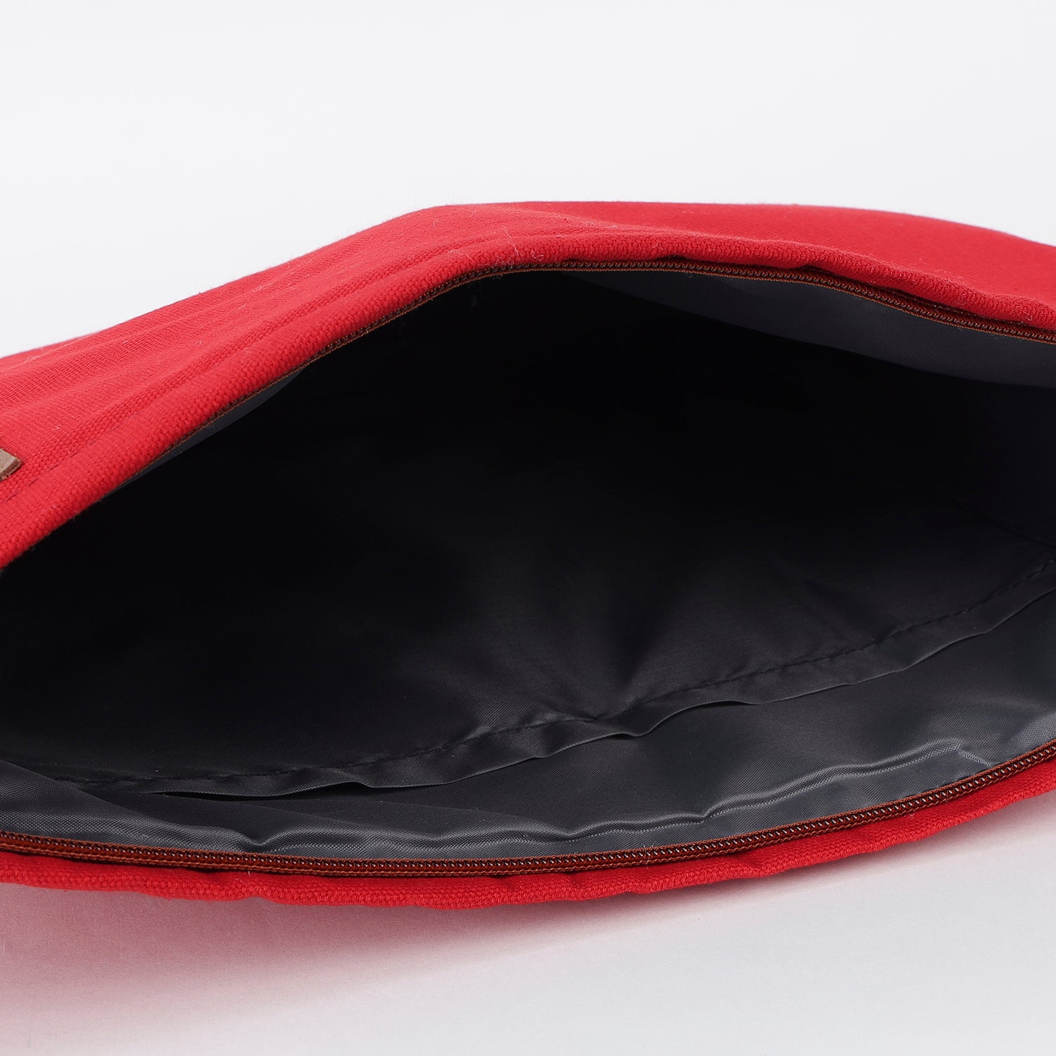 RED LAPTOP SLEEVE