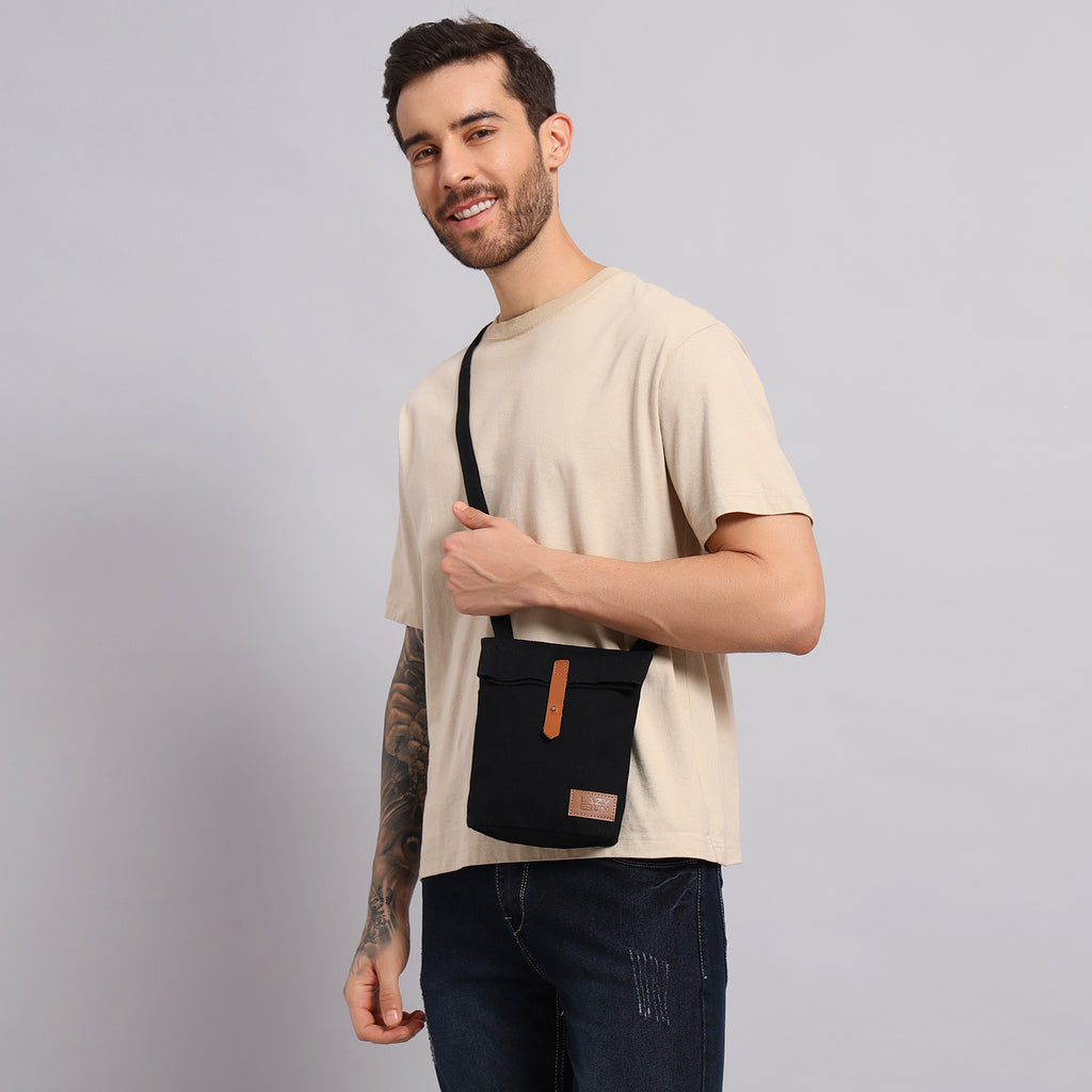 BLACK CROSSBODY BAG