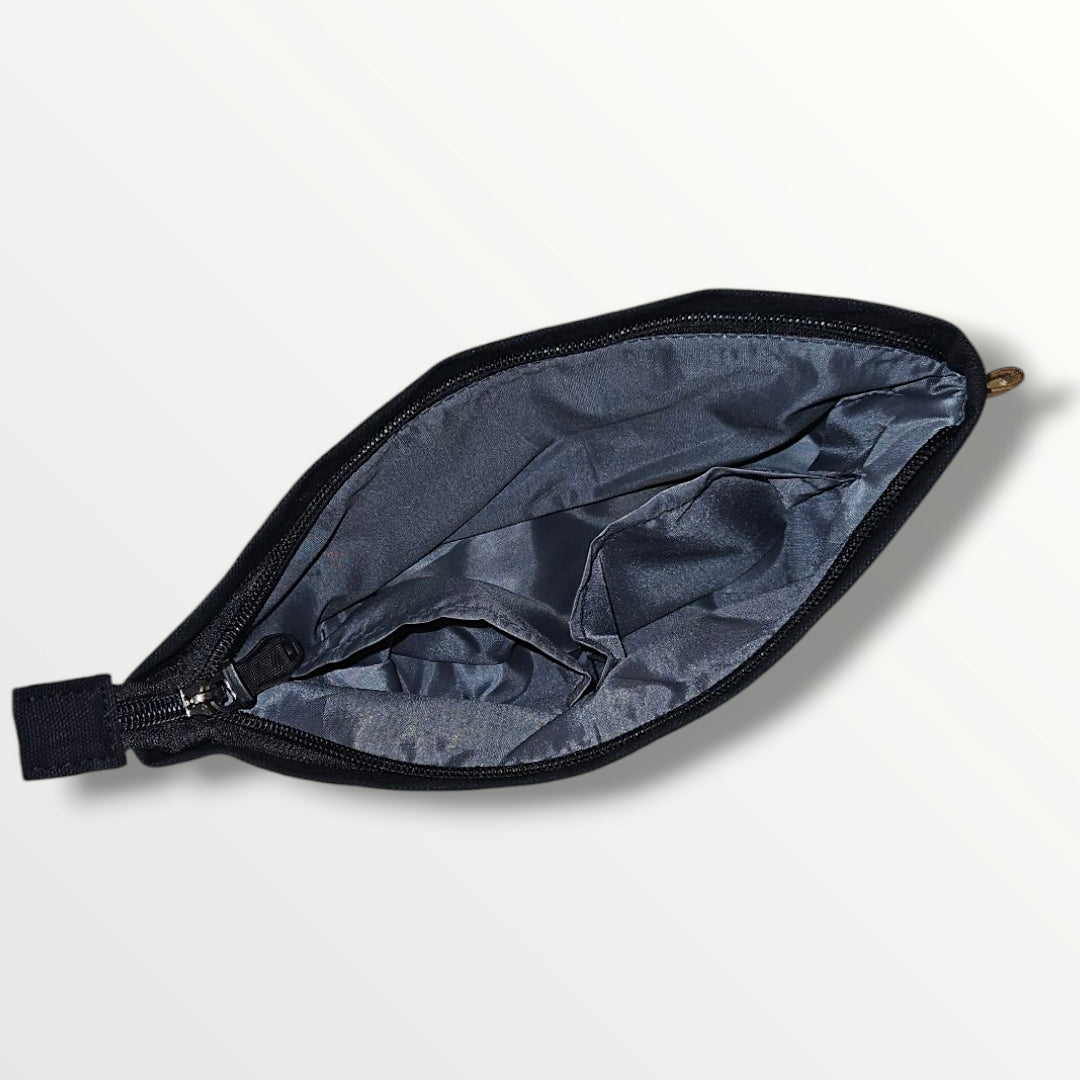 BLACK POUCH ORGANIZER