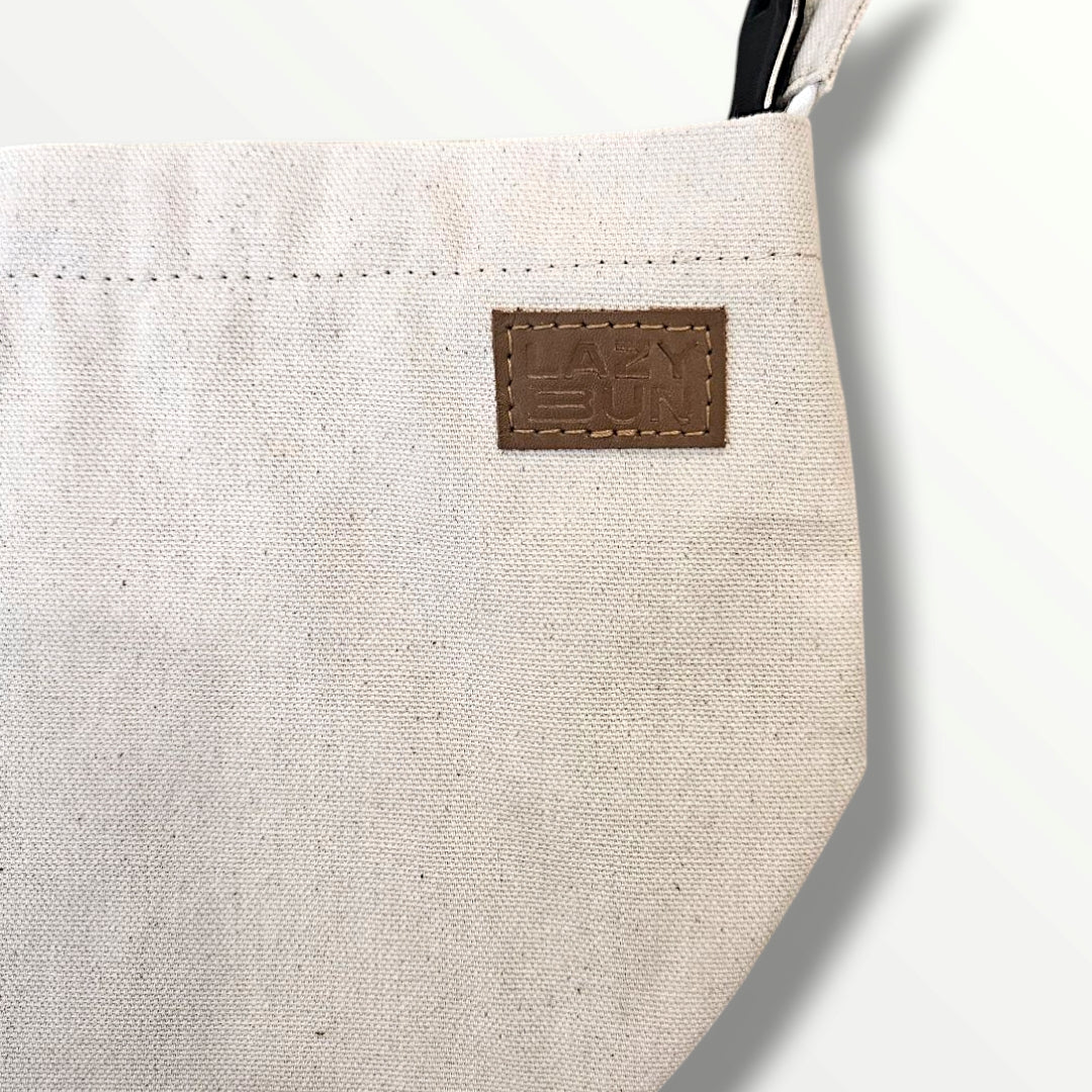 WHITE POUCH ORGANIZER